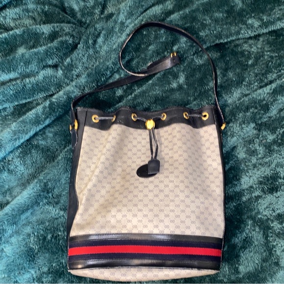 Vintage Gucci bucket bag!